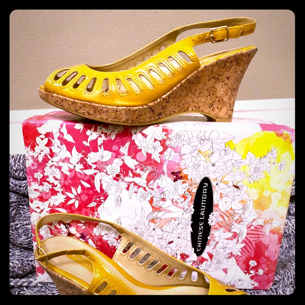 Wedge sandals